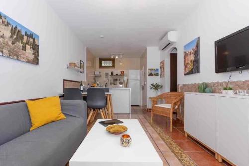 La Casa Chica | Living Room