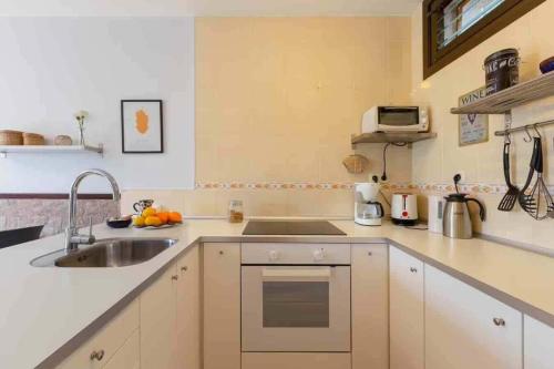La Casa Chica | Kitchen 2